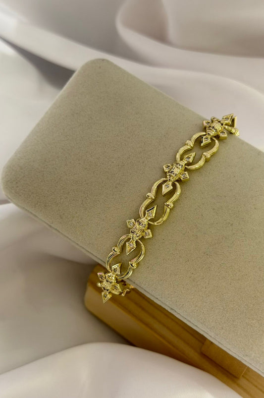 Çiçek Detay Çelik Bileklik