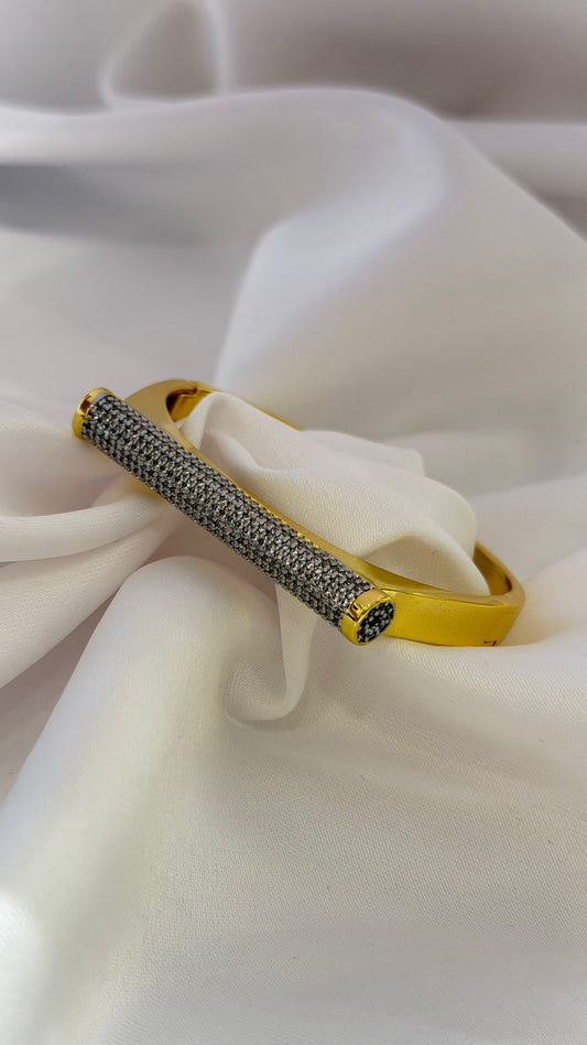 Çift Renk Detay Kelepçe (Çelik)