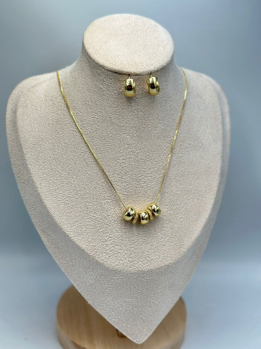 Çoklu Charm Detay Çelik Set Takı