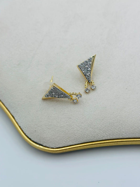 Geometrik Zirkon Taş Ve Sallantı Detay Küpe (Çelik)
