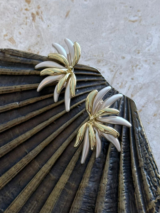 Gold ve Renkli Çubuk Plaka Detaylı Tasarım Küpe (Pirinç Kaplama)