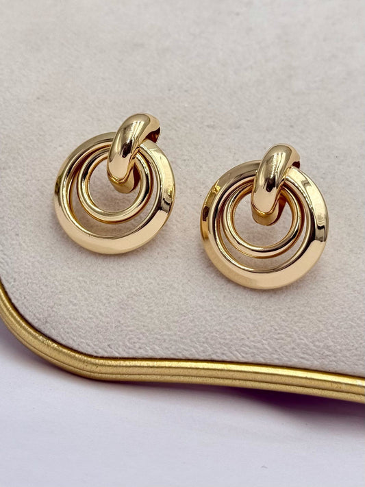İç İçe Halka Detaylı Vintage Premium Küpe