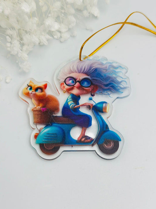 Kedi Ve Kadın Çılgın Motor Aksesuar