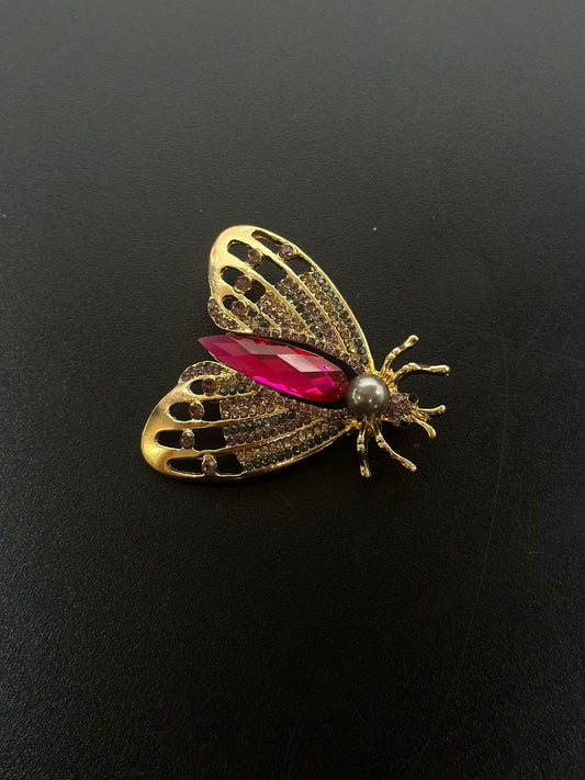 Kırmızı Zirkon Taş Detaylı Arı Figürlü Broş