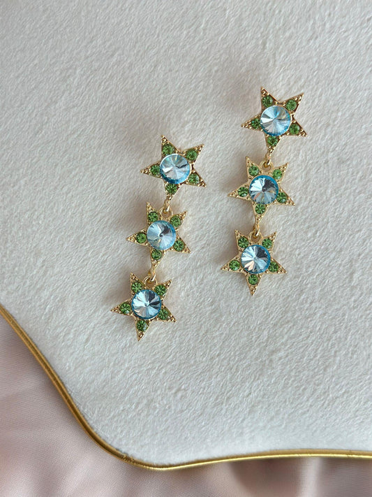 Kristal Taş Detay Sallantılı Yıldız Küpe