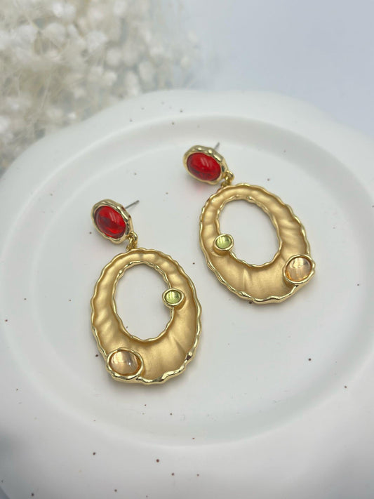 Özrl Tasarım Kırmızı Taş Detyalı Gold Sallantılı Küpe