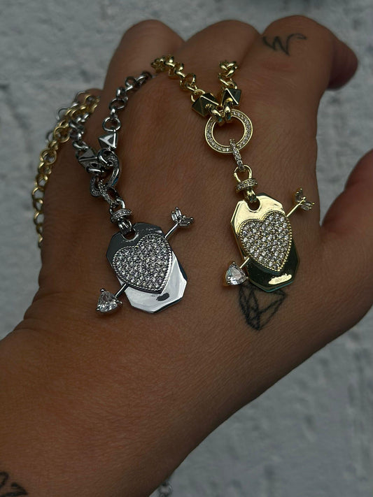 Plaka Üzeri Zirkon Taş Kalp Detay Çelik Kolye