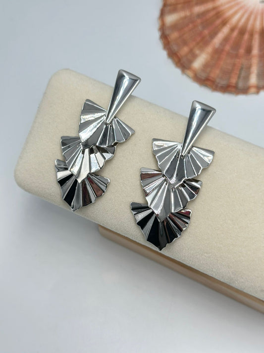 Sallantılı Yaprak Küpe (Pirinç Kaplama)