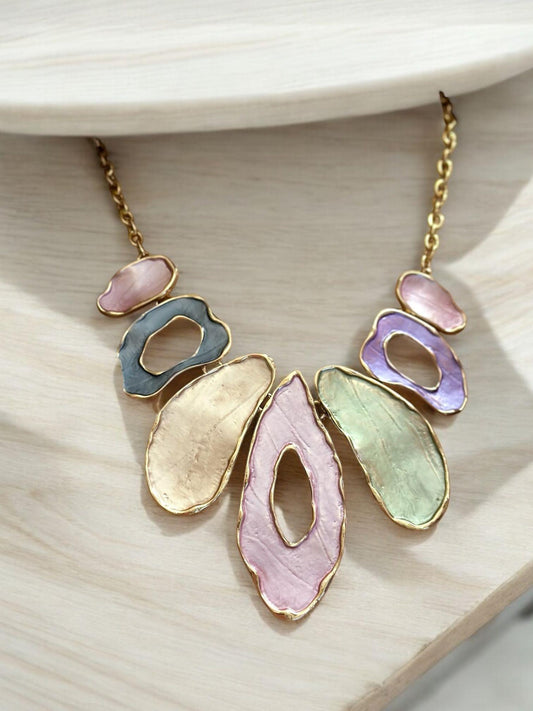 Sedef Materyal Detay Vintage Kolye (Pembe)