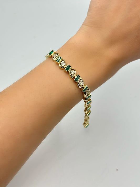 Sıralı Damla Ve Baget Taş Detay Bileklik (Çelik)