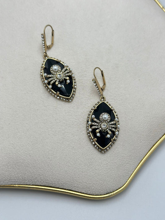 Siyah Tasarım Sallantılı Damla Küpe (Çelik)