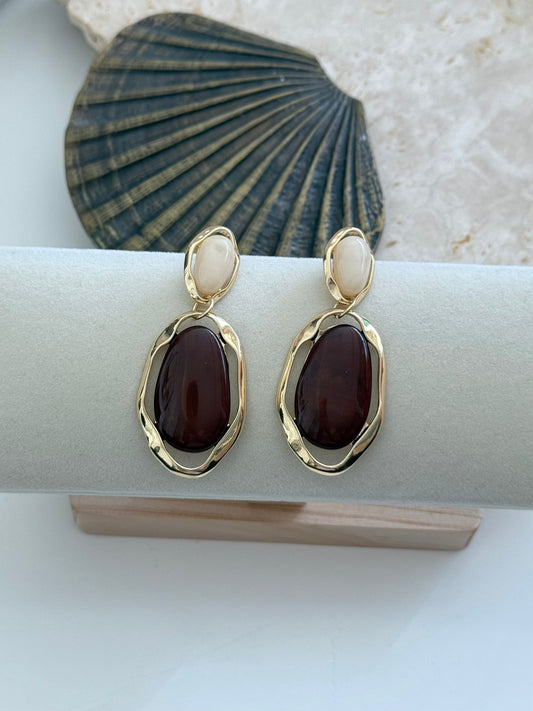 Tasarım Oval Plaka ve Renkli Mine Sallantılı Damla Küpe (Pirinç Kaplama)