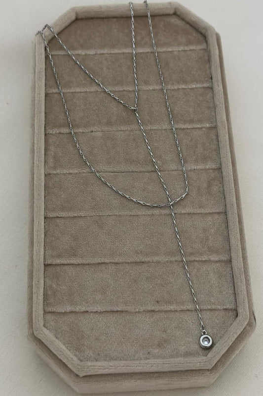 Tek Taş Detaylı İkli Zincir Çelik Kolye