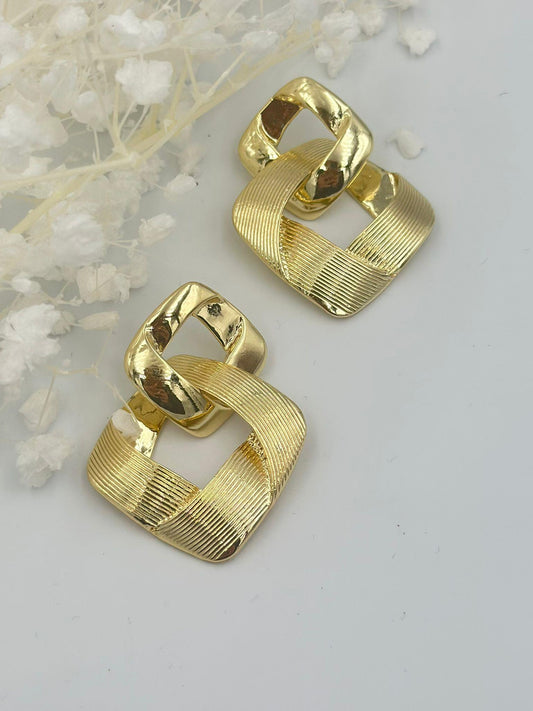 Tırtık Plaka Geometrik Çelik Küpe