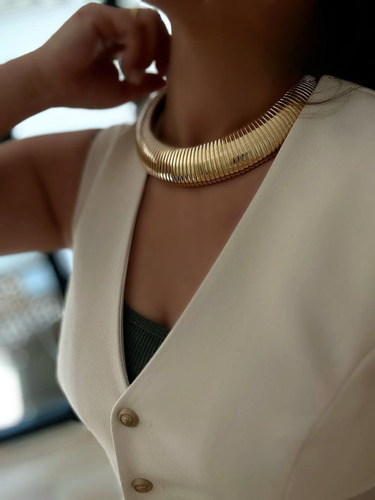 Tırtıklı Kalın Plaka Chocker kolye (Pirinç Kaplama)