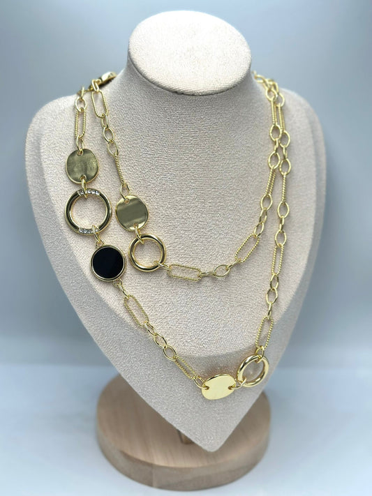 Uzun Dolamalı Siyah Plaka Detay Altın Kaplama Kolye (95Cm)