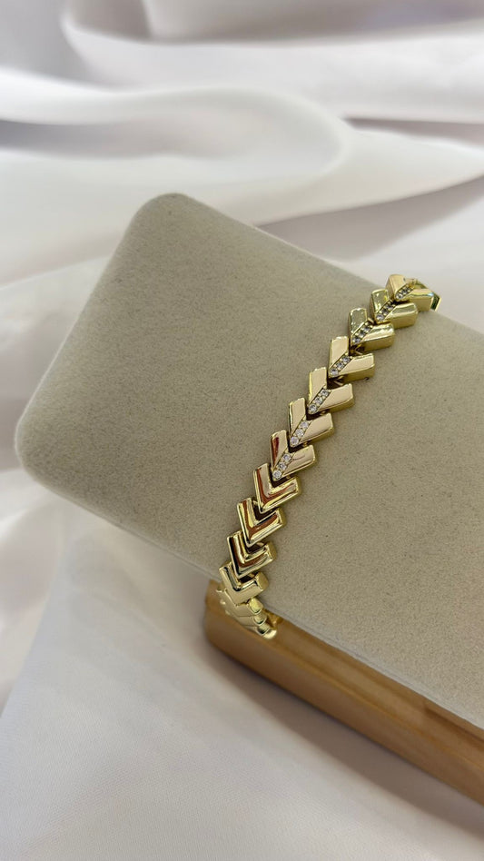 V Model Bileklik (Pirinç Kaplama)