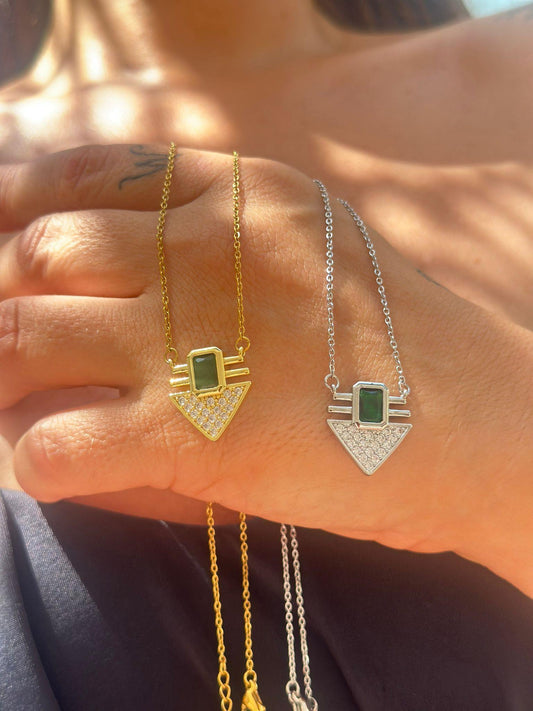 Yeşil Baget Taş Detaylı Çelik Kolye