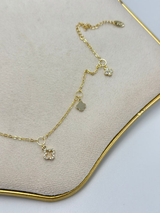 Yonca Charm Detaylı Çelik Halhal