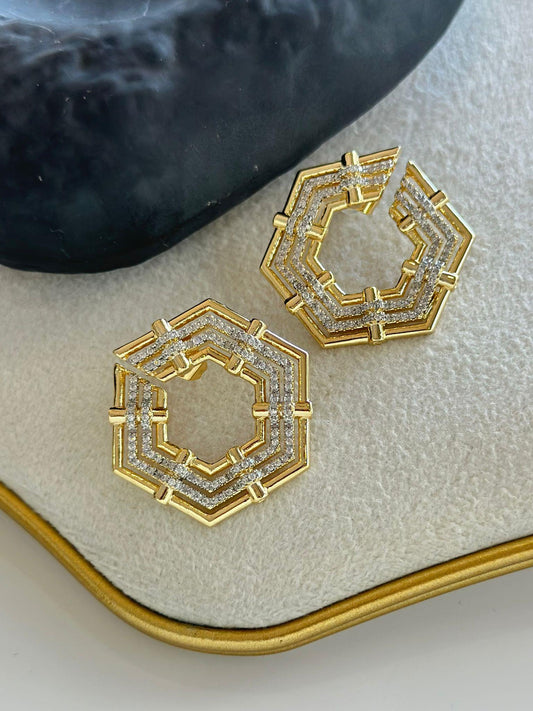 Zirkon Taş Detay Altıgen Küpe (Çelik)