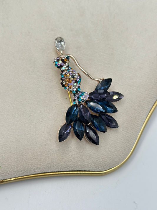 Zirkon Taş Detay Balerin Broş