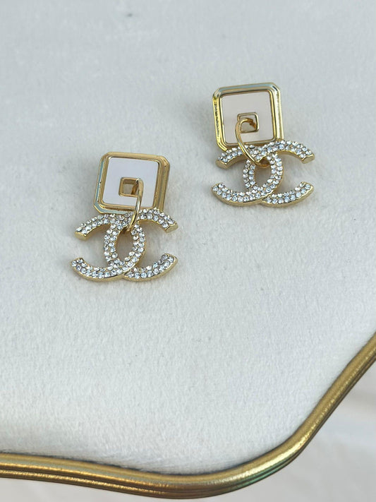 Zirkon Taş Detay Sallantılı Çelik CC Küpe