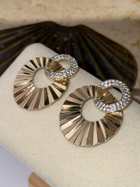 Zirkon Taş Detay Sallantılı Küpe (Çelik)