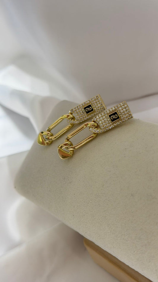 Zirkon Taş Detay Sallantılı Küpe (Çelik)