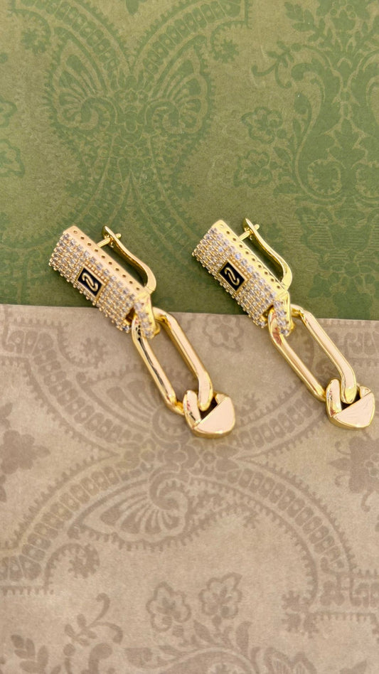 Zirkon Taş Detay Sallantılı Küpe (Çelik)