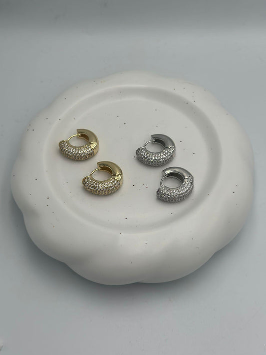 Zirkon Taş Detaylı Halka Küpe (Çelik)