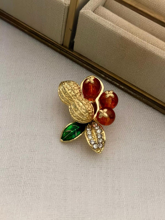 Zirkon Taş Detaylı Renkli Kabuklu Fıstık Figürlü Broş