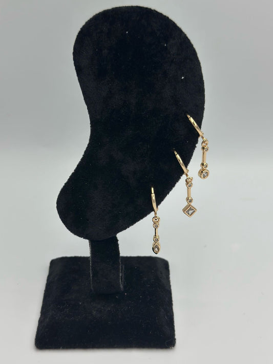 Zirkon Taş Detaylı Sallantılı Set Küpe