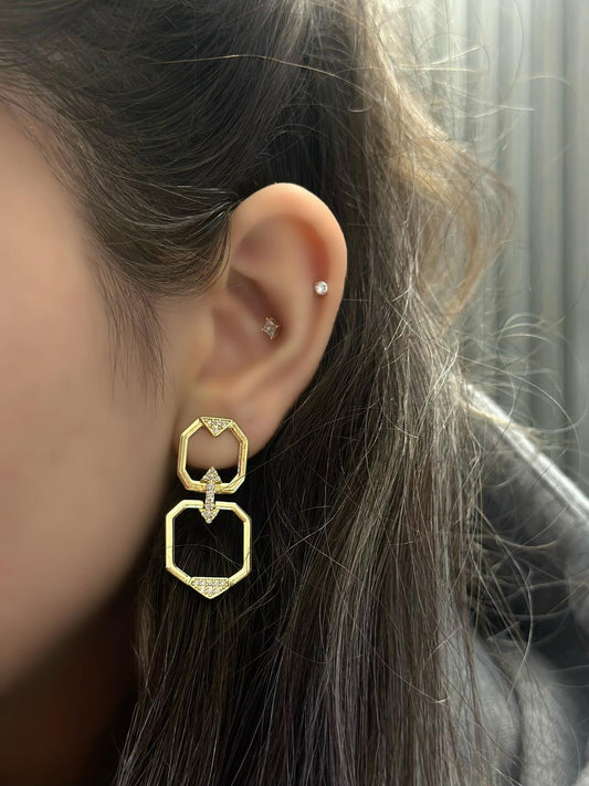 Zirkon Taş Detaylı Sallantılı Zincir Küpe (Çelik)