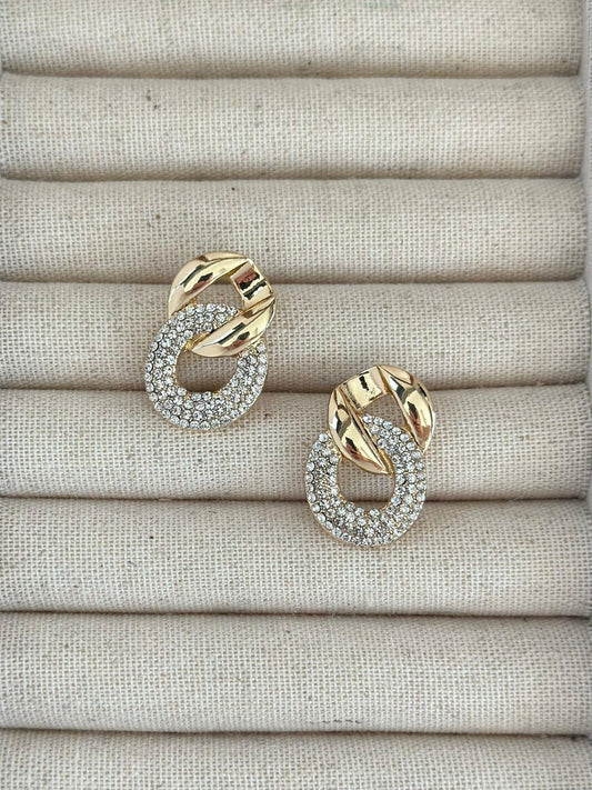 Zirkon Taş Detaylı Zincir Görünüm Küpe