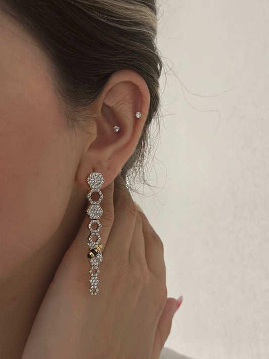 Zirkon Taş Ve Arı Detay Petek Küpe (Çelik)