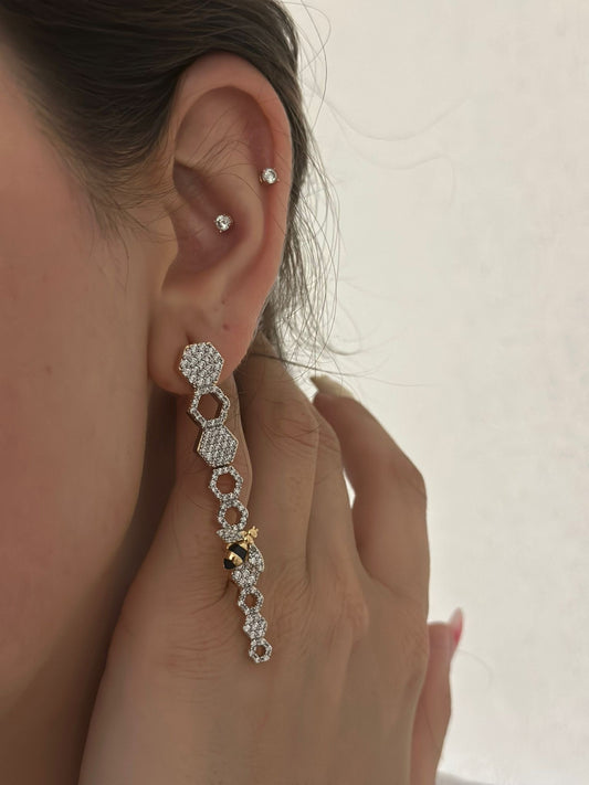 Zirkon Taş Ve Arı Detay Petek Küpe (Çelik)