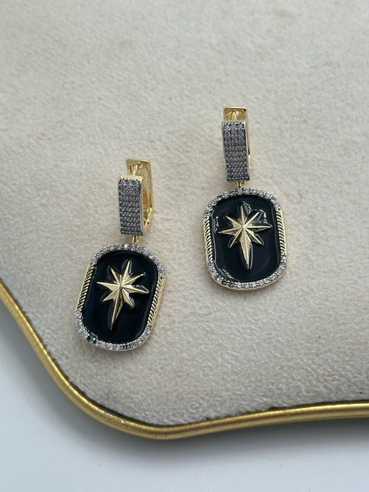 Zirkon Taş Ve Kutup Yıldızı Detay Sallantılı Çelik Küpe