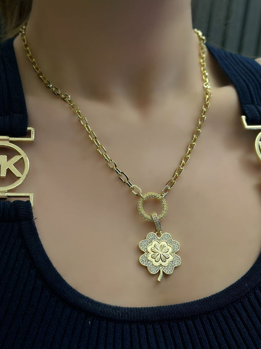 Zirkon Taş Ve Orta Boy Yonca Detaylı Çelik Kolye