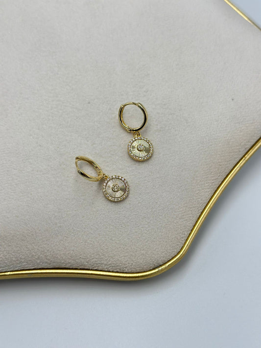 Zirkon Taş Ve Sallantı Detay Küpe