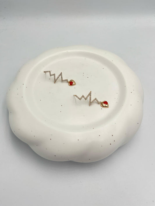 Zirkon Taş Zikzak Kesim Kalp Sallantılı 14K Çelik Küpe